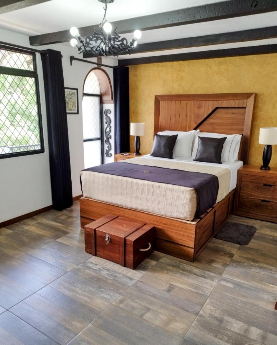 Hotel Boutique La Mansion Γκουανταλαχάρα Εξωτερικό φωτογραφία