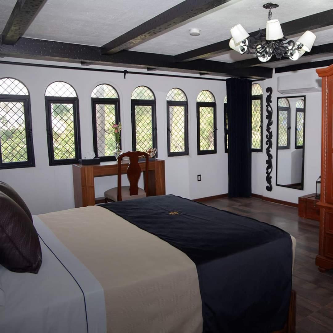 Hotel Boutique La Mansion Γκουανταλαχάρα Εξωτερικό φωτογραφία