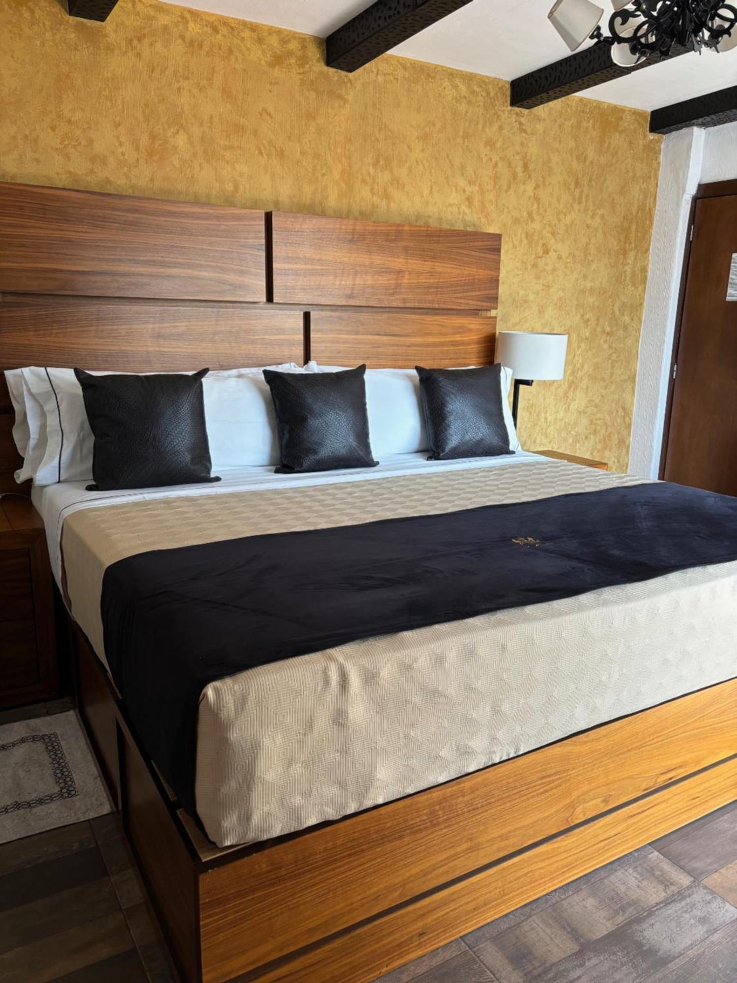 Hotel Boutique La Mansion Γκουανταλαχάρα Εξωτερικό φωτογραφία