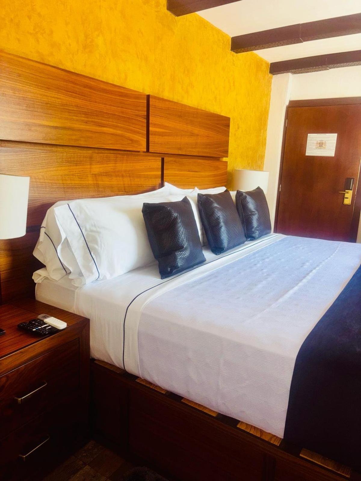 Hotel Boutique La Mansion Γκουανταλαχάρα Εξωτερικό φωτογραφία